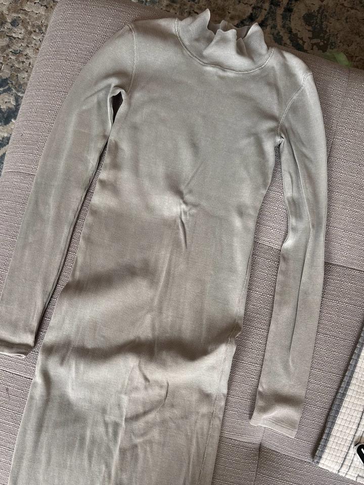 Платье в рубчик Zara