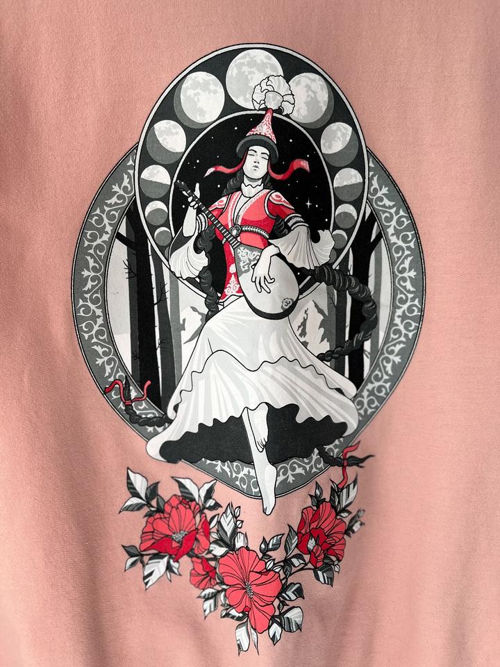 Толстовка в национальном стиле