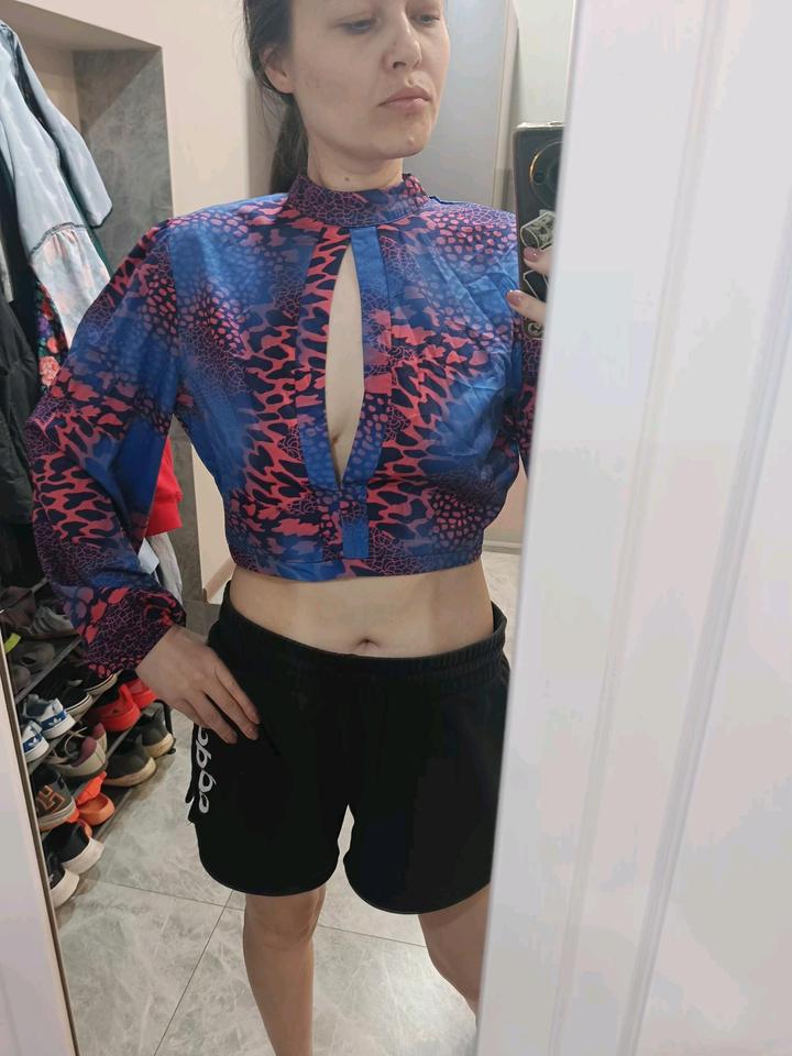 Укороченный топ SHEIN