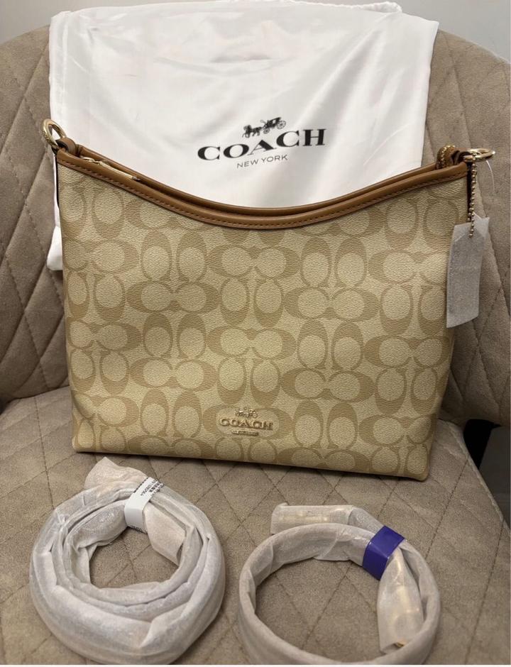 Сумка COACH Lori Hobo bag