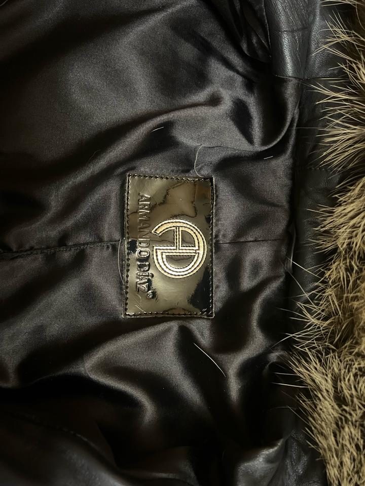 Кожаный пуховик