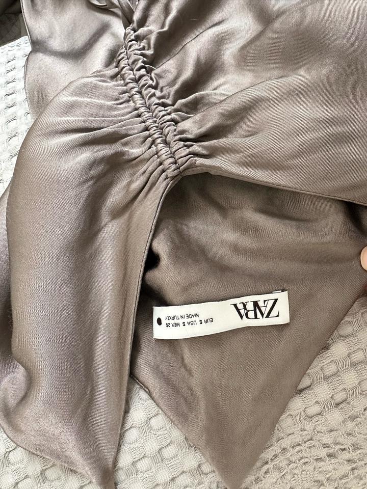 Платье Zara