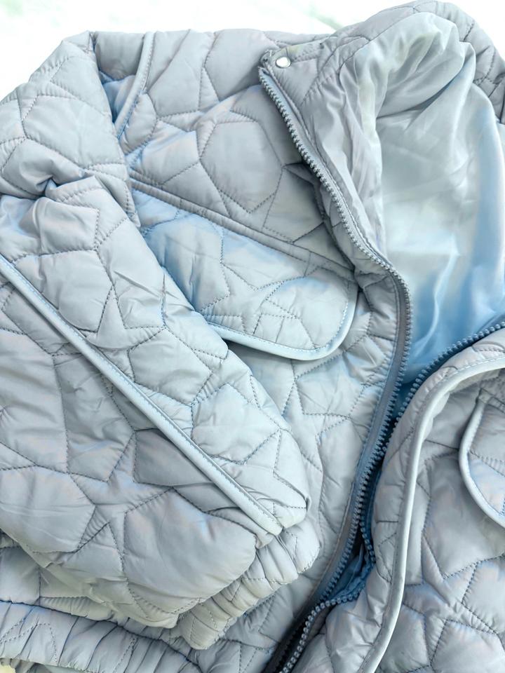 Укороченая весенняя куртка