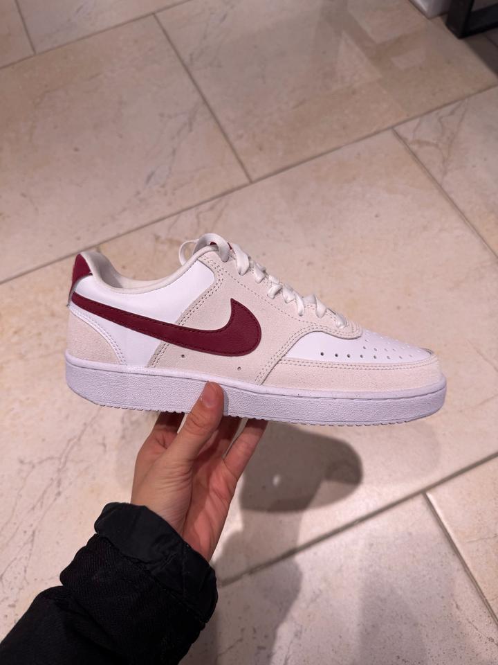 Кроссовки Nike