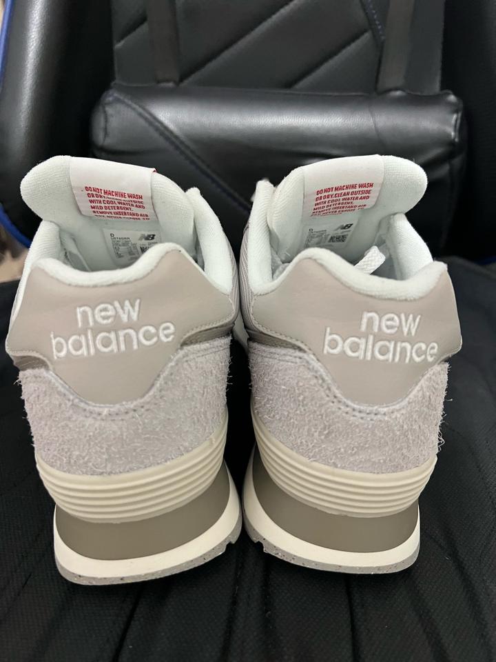 New Balance 574 42 EU