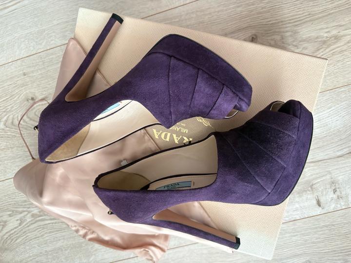 Туфли Prada Peep-Toe Platform Pumps