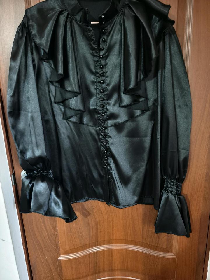 Блузка атласная