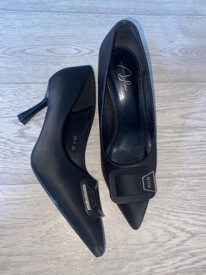 Черные туфли Miu Miu