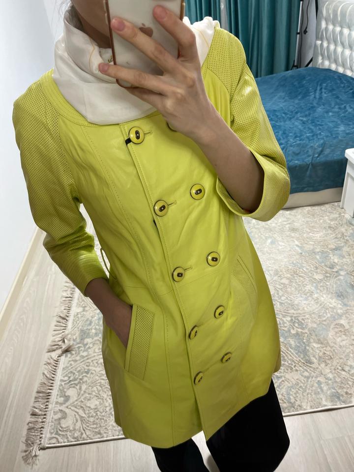 Кожаный плащь