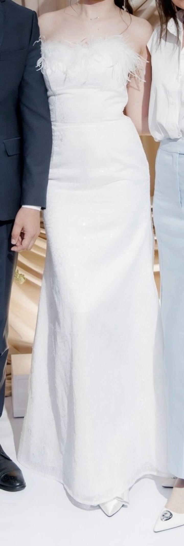 Белое платье на выпускной/свадьбу