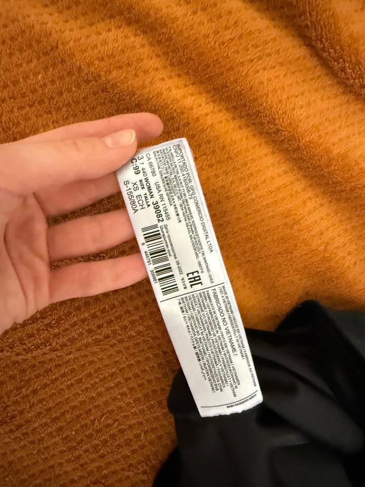 Велюровое платье Mango