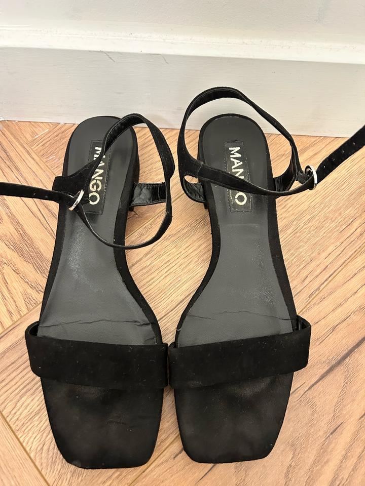 Сандалии Mango