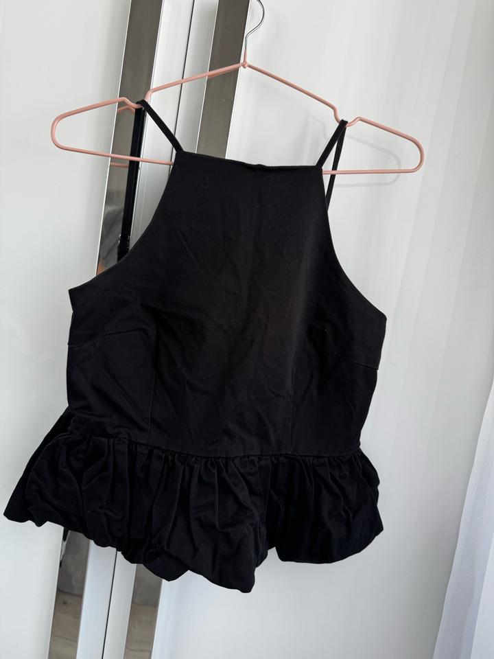 Топ с открытой спинкой