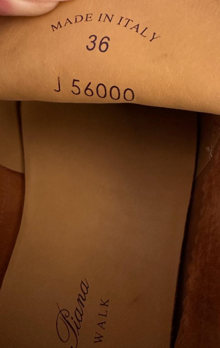 Сапоги и лоферы вместе 10 000