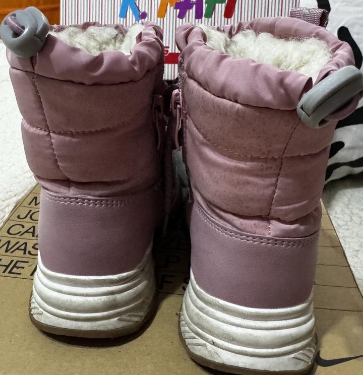 Зимние сапоги для девочки