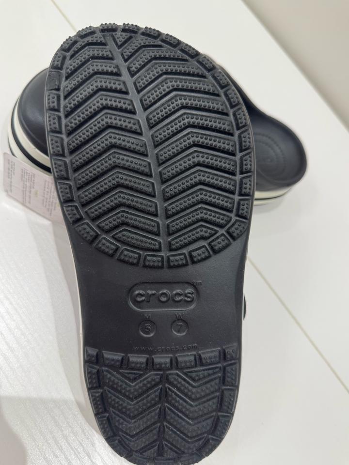 Crocs