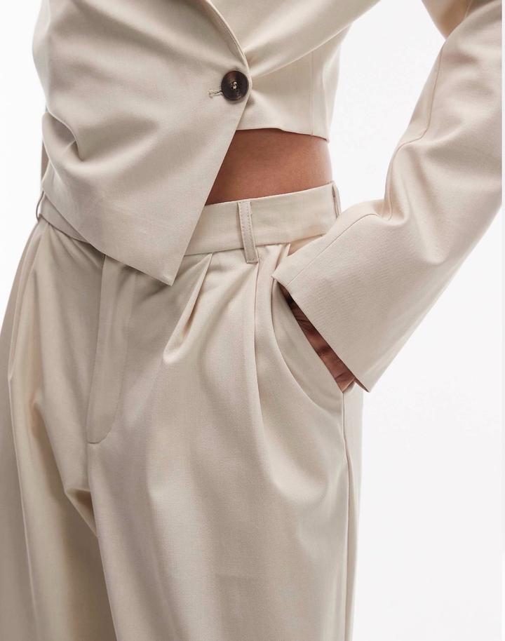 Костюм стильный женский новый