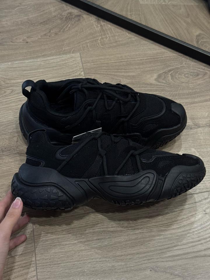 Кроссовки Mango