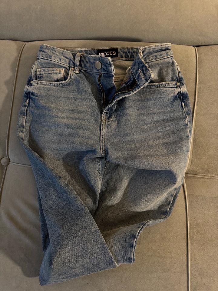 Джинсы pieces