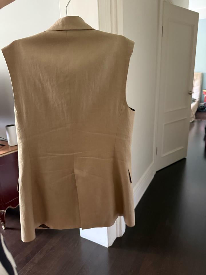 Льняной жилет М Massimo Dutti