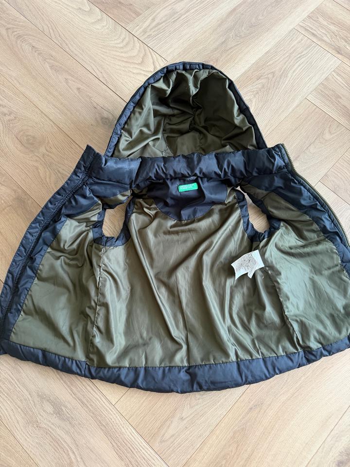 Безрукавка Benetton