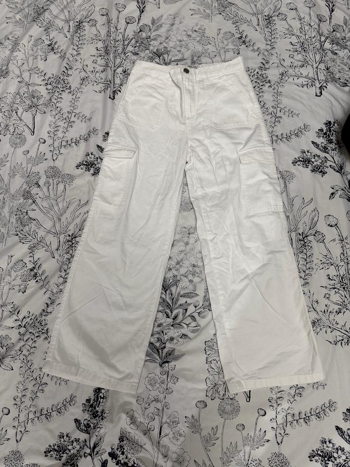 Белые джинсы карго