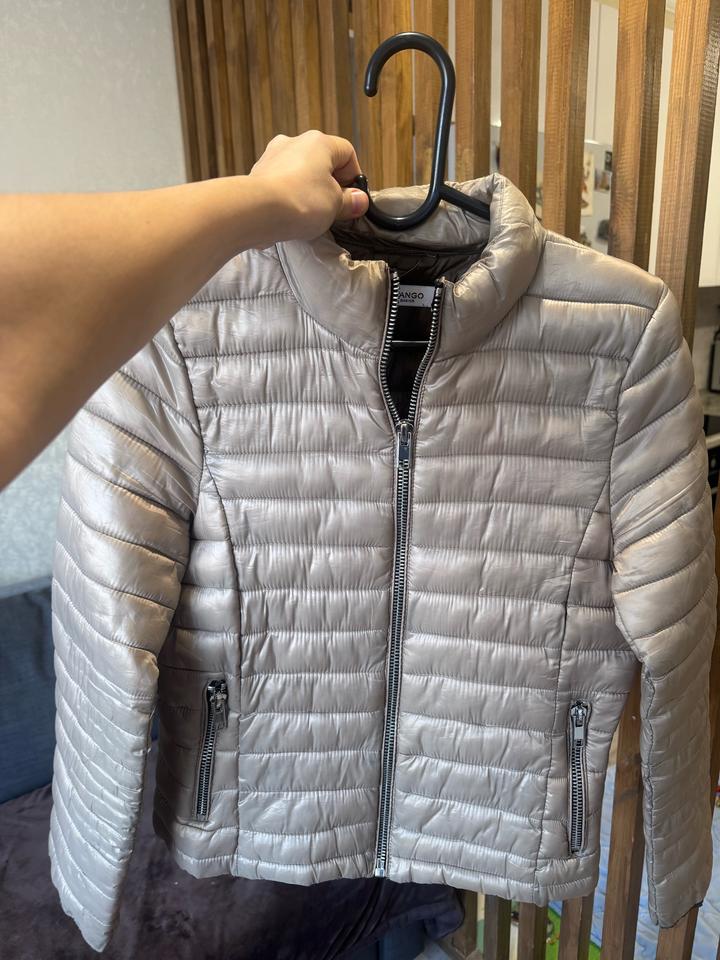 Куртка на пуху от Mango. Размер S/M