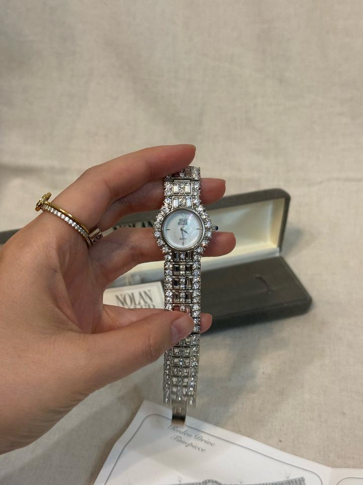 Винтажные часы Nolan Miller с кристаллами