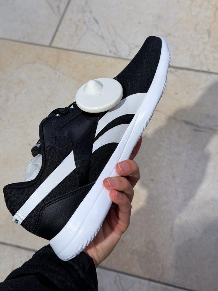 Женские кроссовки Reebok