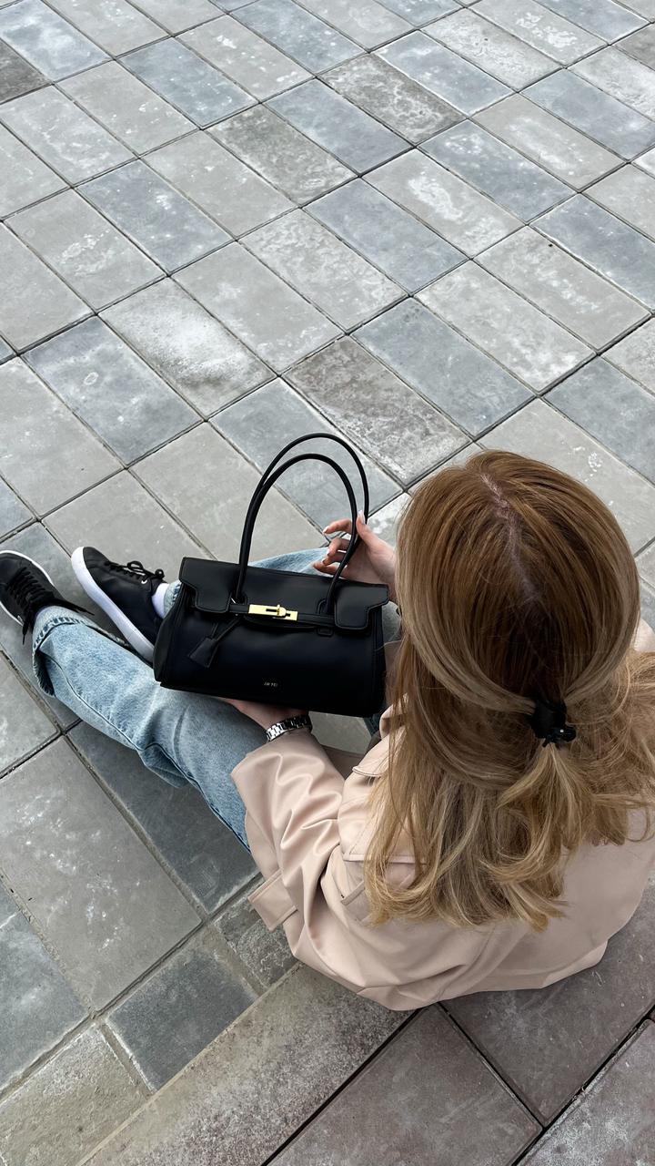 JW PEI Yara Shoulder