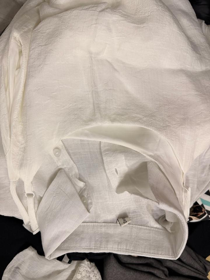 Белое платье на лямках с рубашкой от TGY’s Design