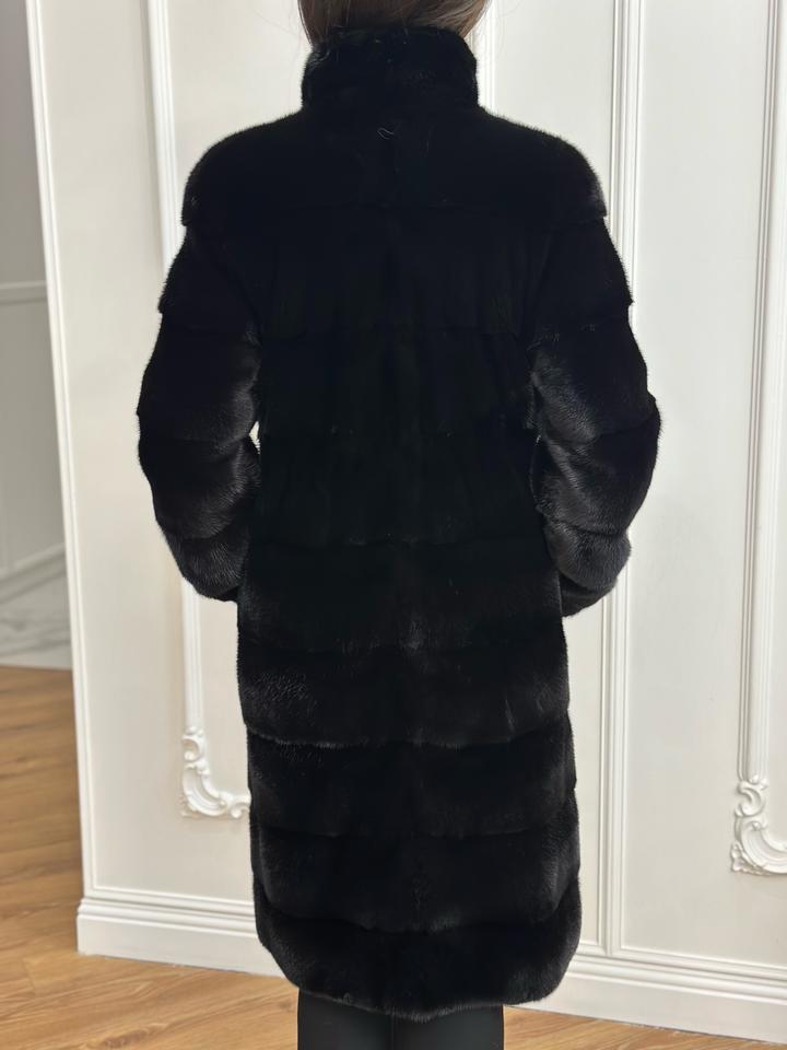 Продам норковую шубу blackglama