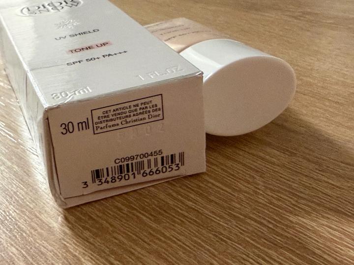 🌸 Dior Snow UV Shield Tone Up SPF 50+ PA+++ батч код имеется на фото , Оригинал