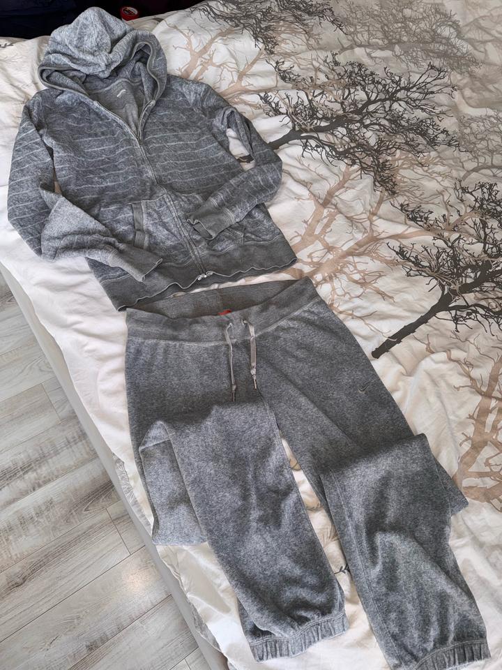 Спортивный костюм Nike