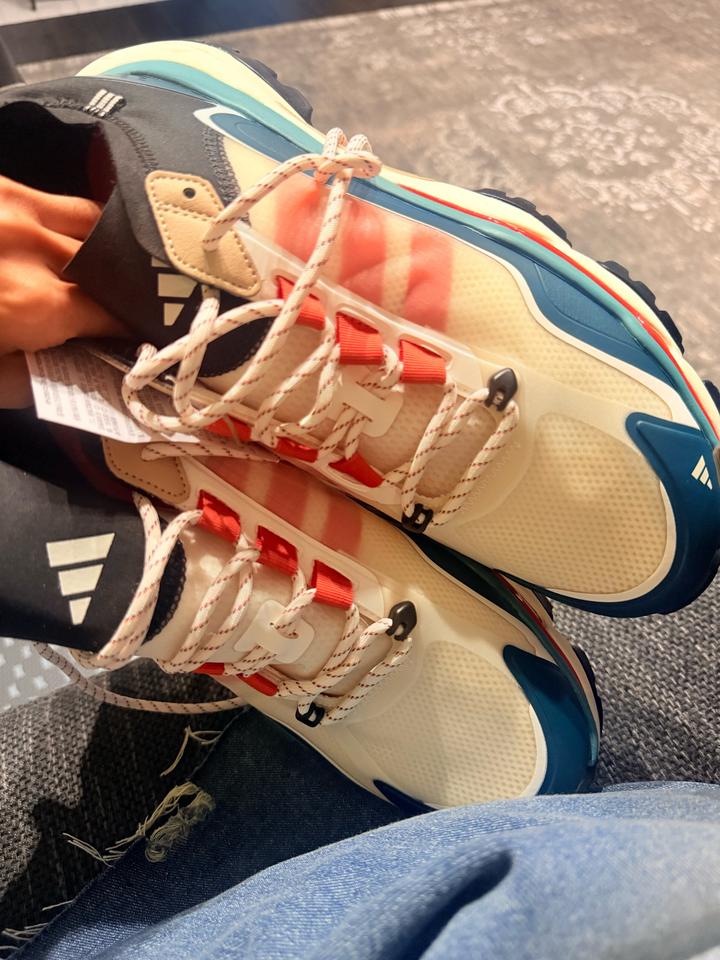 Adidas кроссы