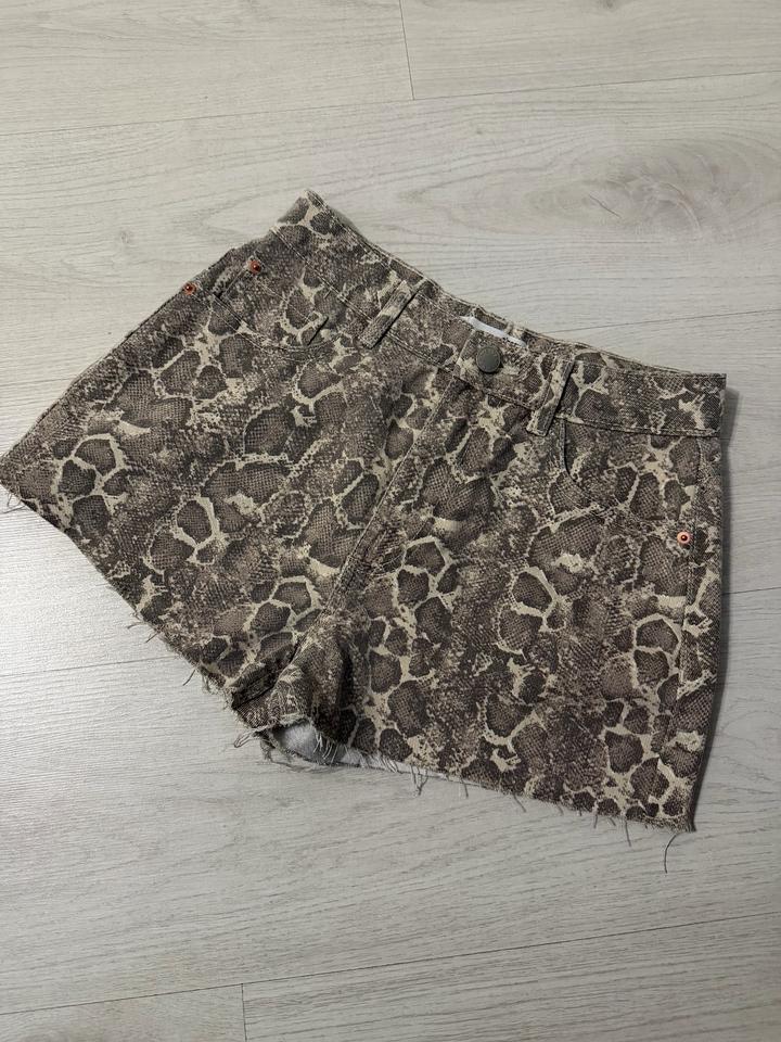 Шорты новые