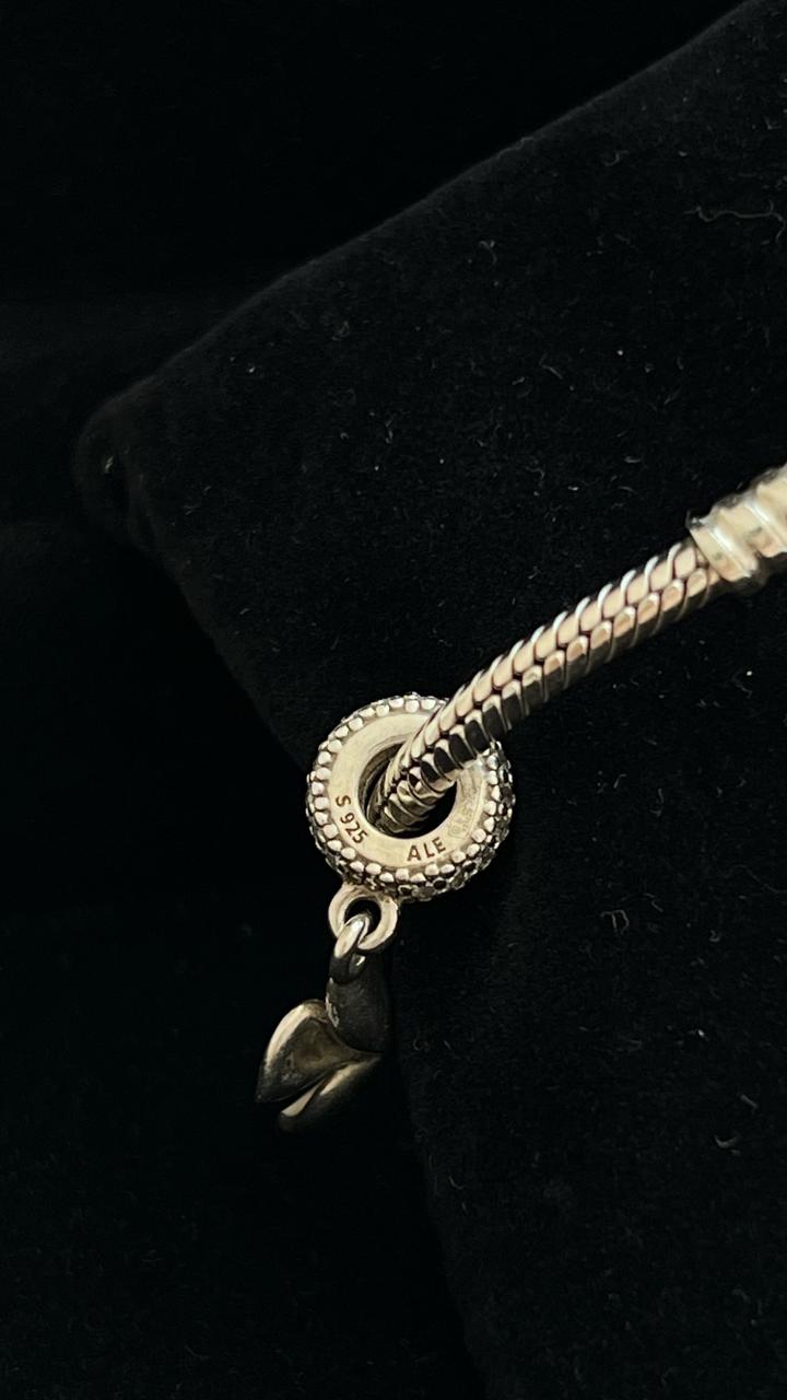 Браслет Pandora с шармом. Оригинал.