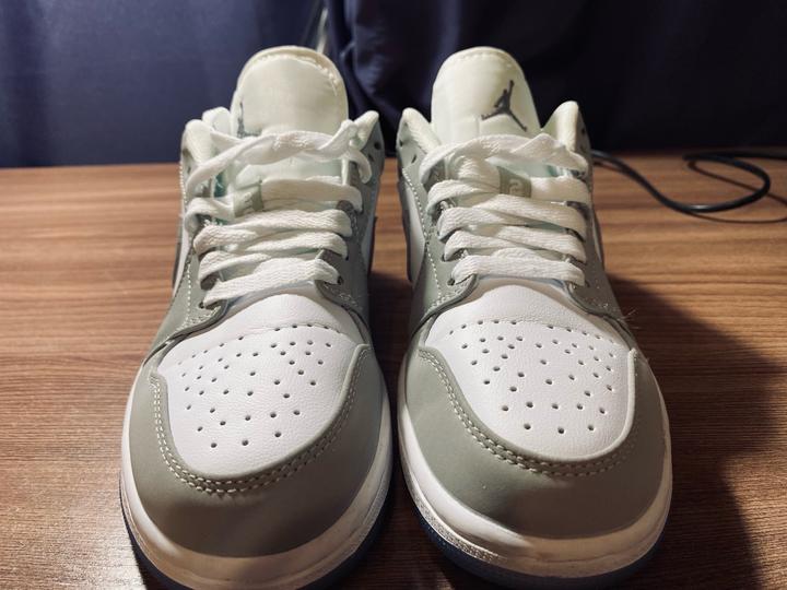 Nike Air Jordan 1 Low DC0774-105