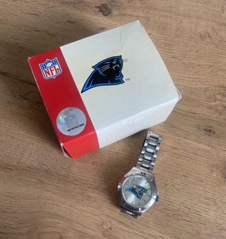 часы NFL Carolina Panthers кварцевые новые