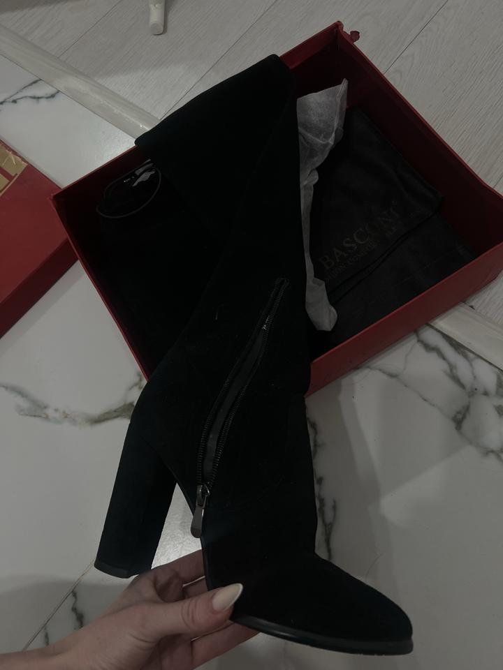 Длинные ботфорты