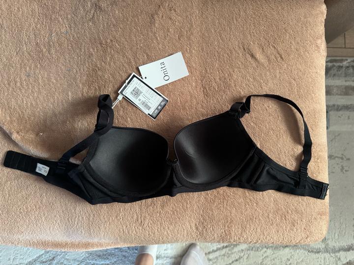 Бюстгалтер нижнее белье гладкий