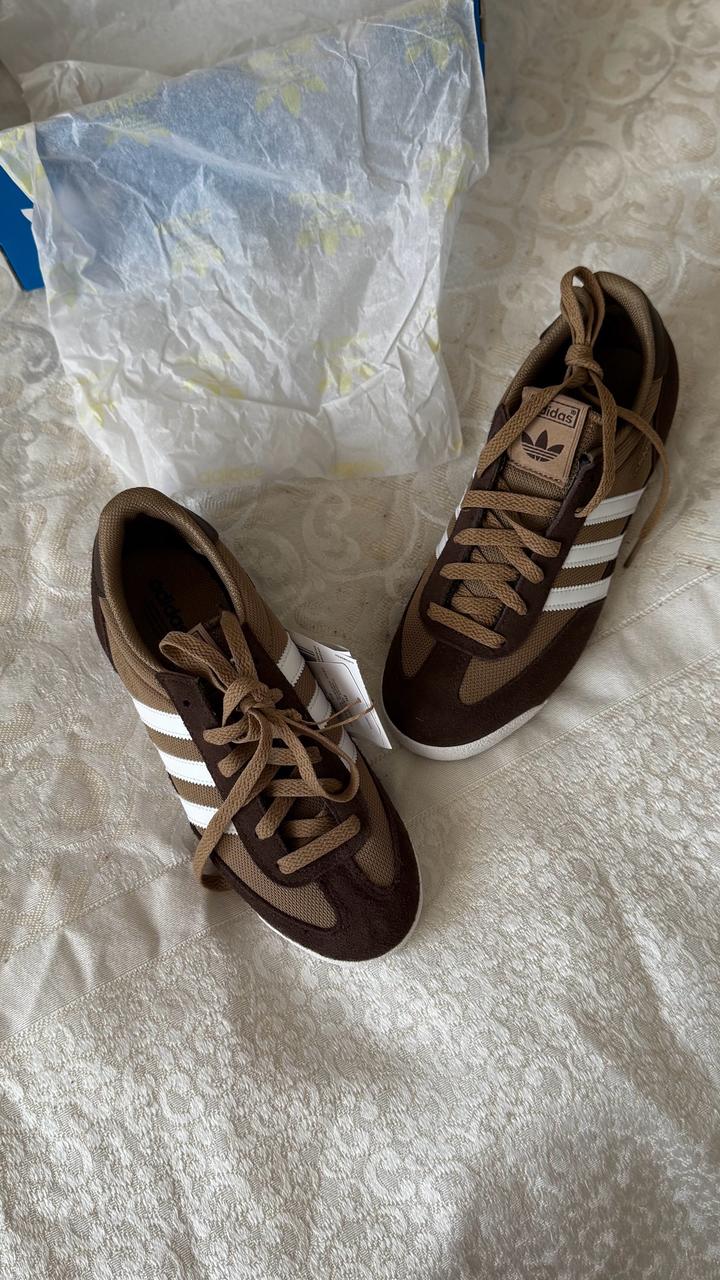 Кроссовки adidas