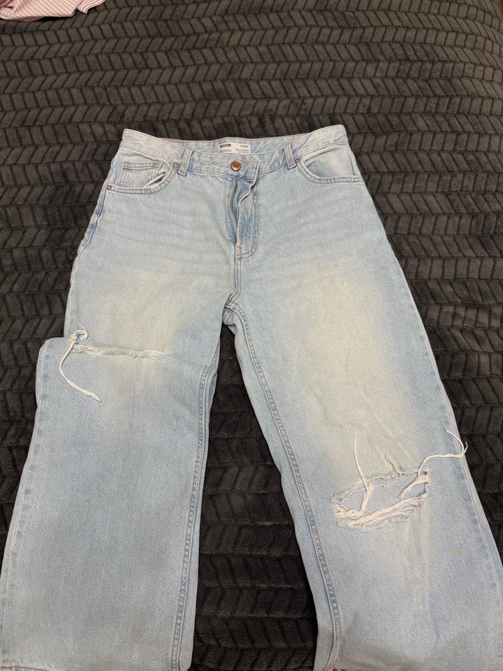 Джинсы Bershka