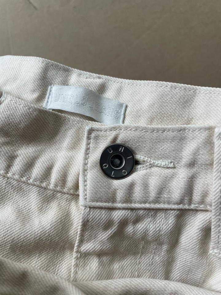 джинсы Uniqlo