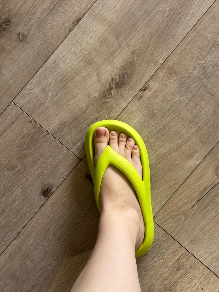 Резиновые шлепки