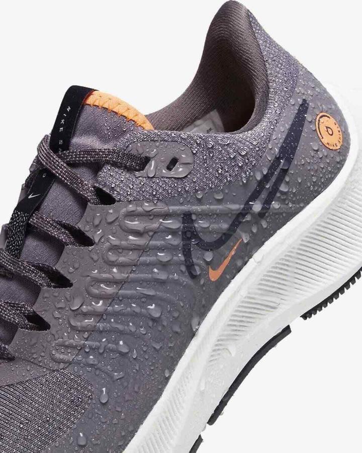 Кроссовки Nike