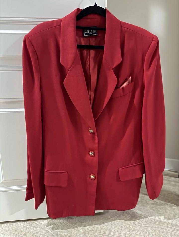 Пиджак красный