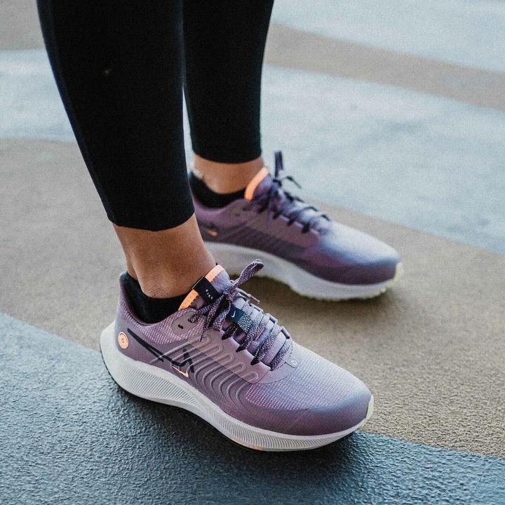 Кроссовки Nike