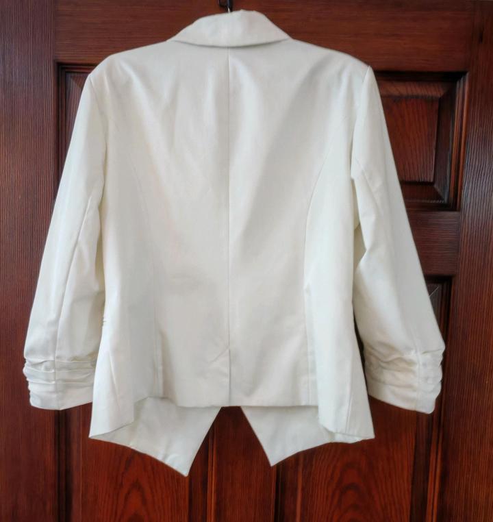 Атласный пиджак