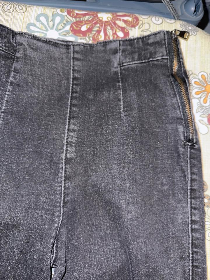 Джинсы скини